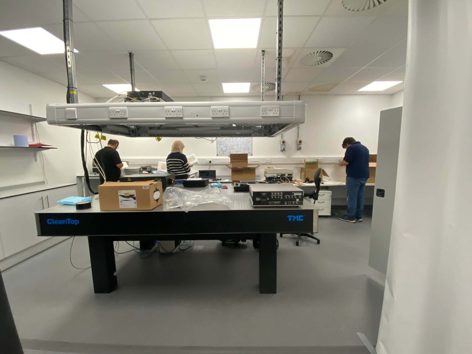 UltraQUTE new lab